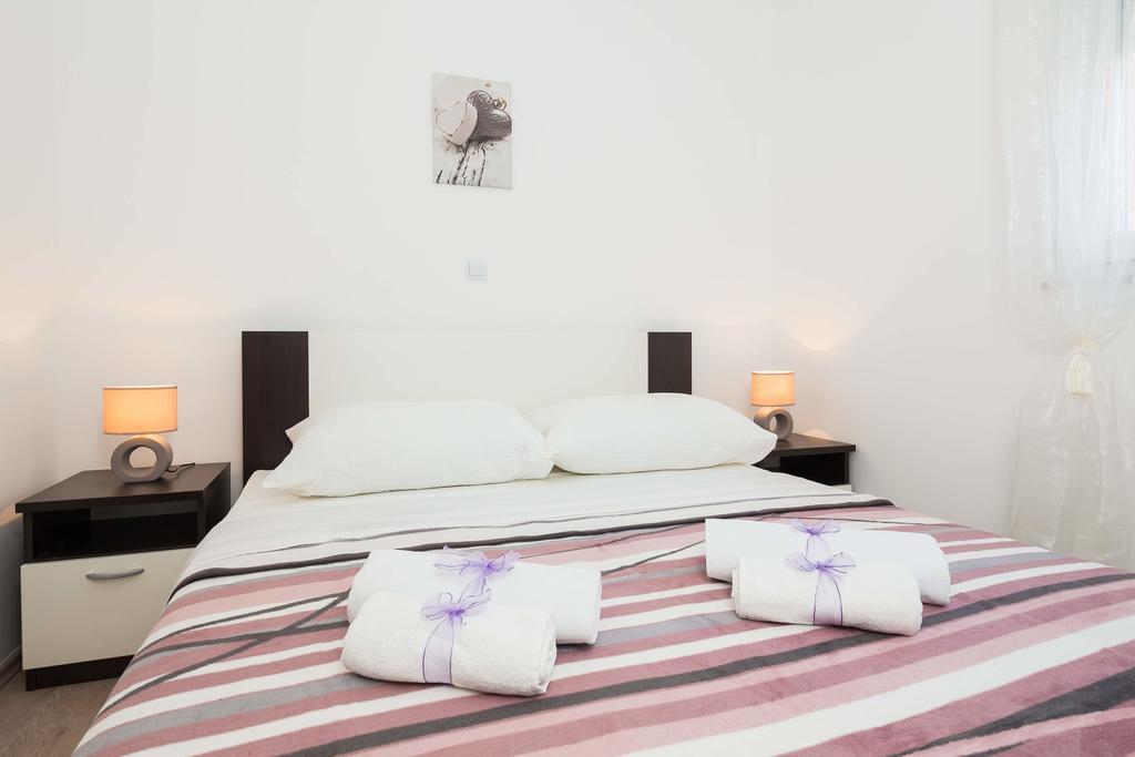 Apartments Sucic Sevid Room photo